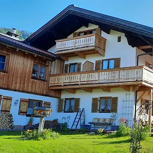 Gaestehaus Annemarie Pensión Reit im Winkl